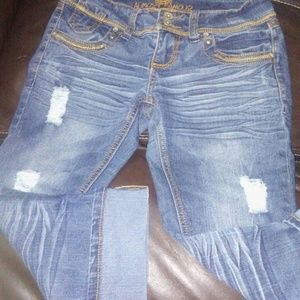 ALMOST FAMOUS JEANS